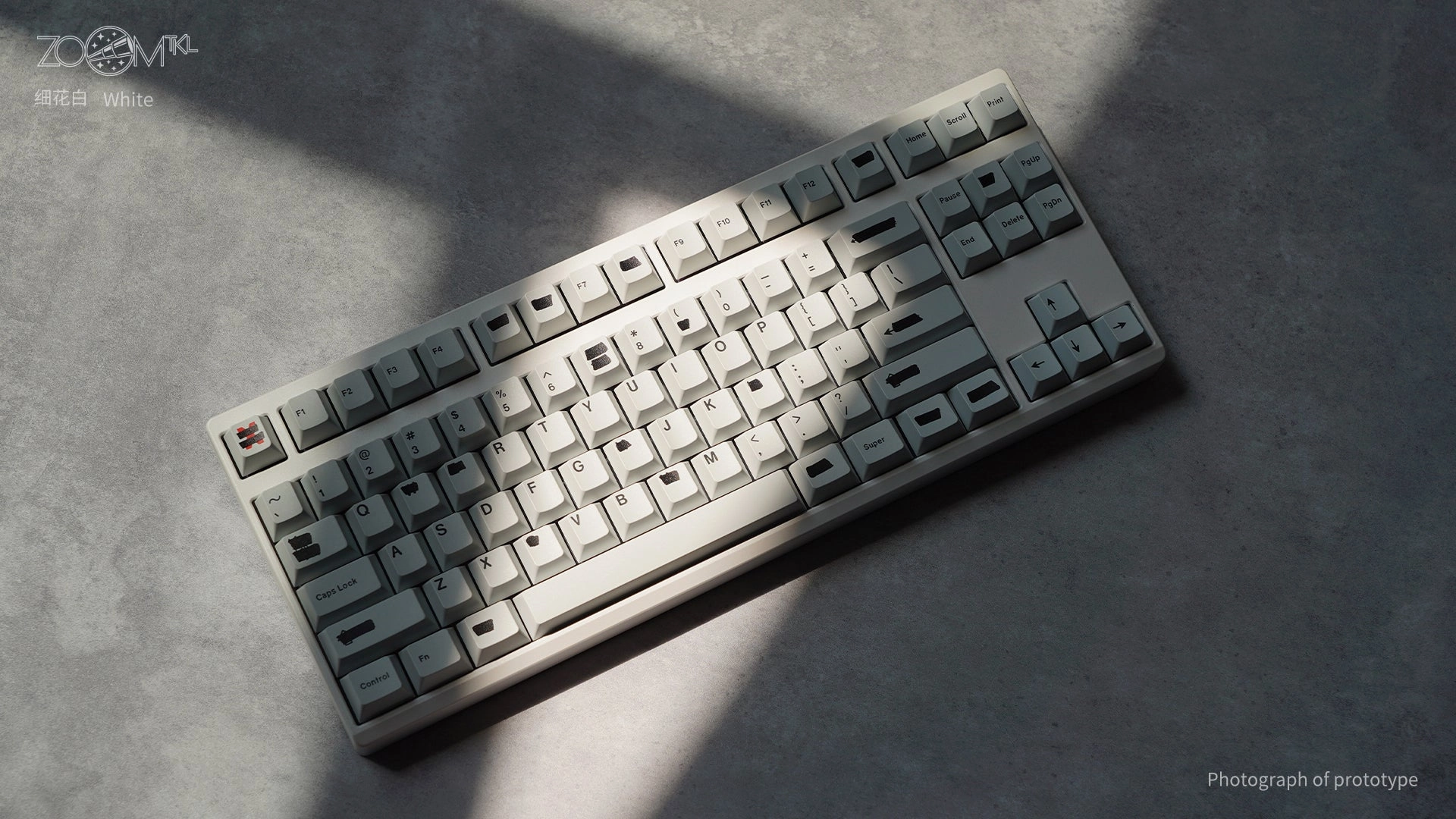 [Limited Stock] ZOOM TKL ESSENTIAL EDITION-White Flexible Comfort Smooth Texture