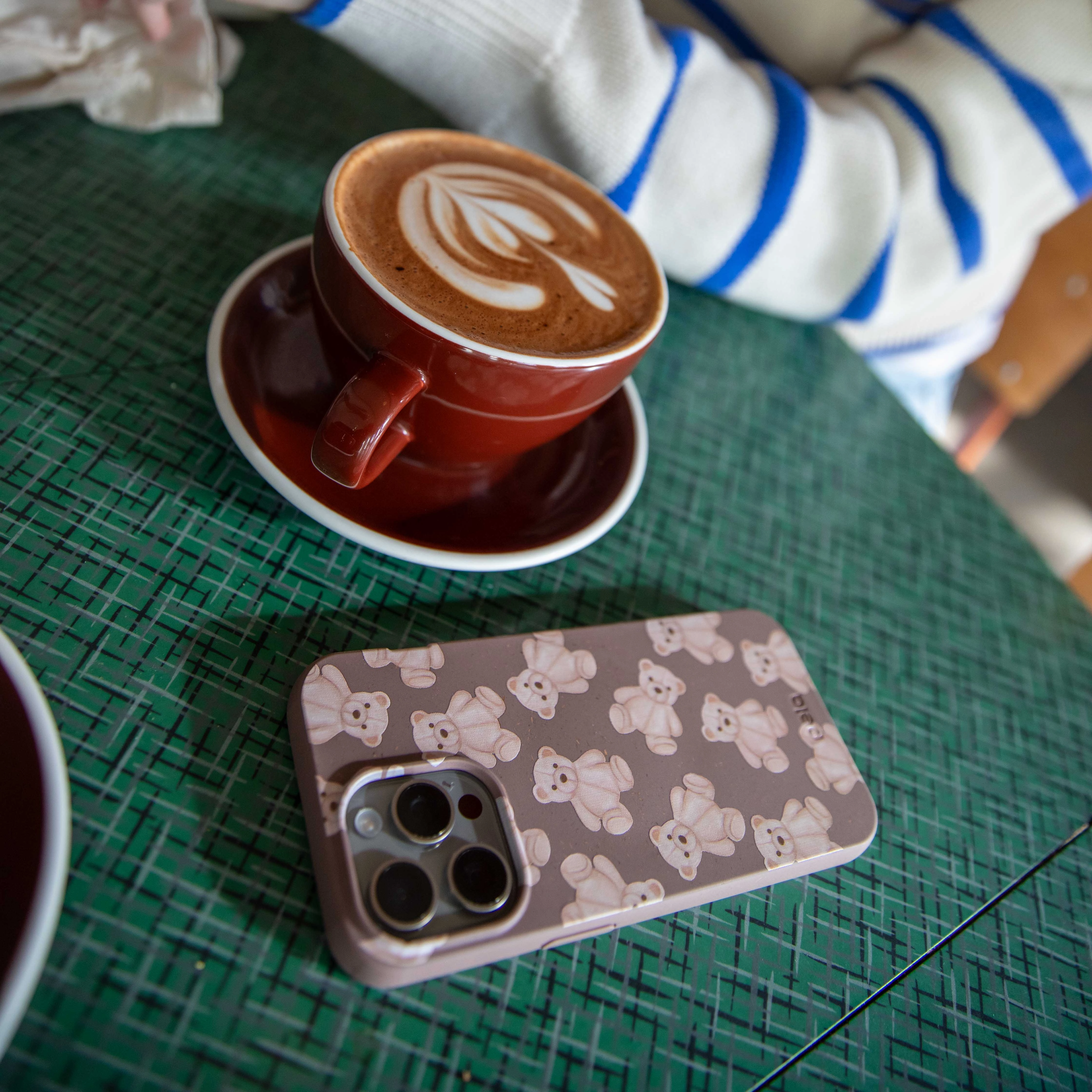 Chocolate Brown Teddy Love iPhone 17 Pro Max Case Protective Shell Outdoor Design