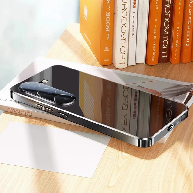 Gradient Gloss Magnetic Shield Case Textured Surface