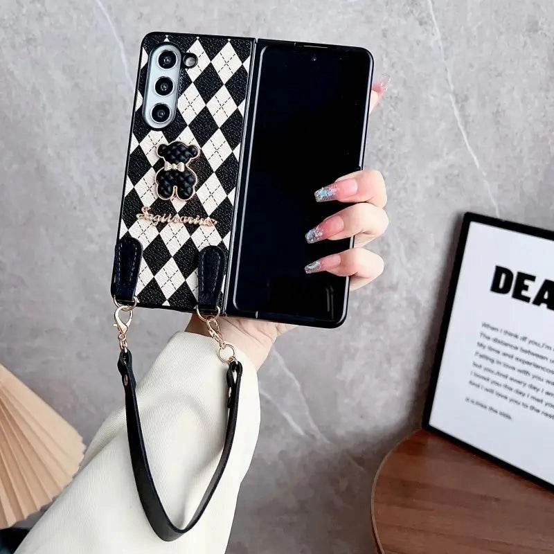 Glossy Look Argyle Charm Teddy Sling Case - Samsung