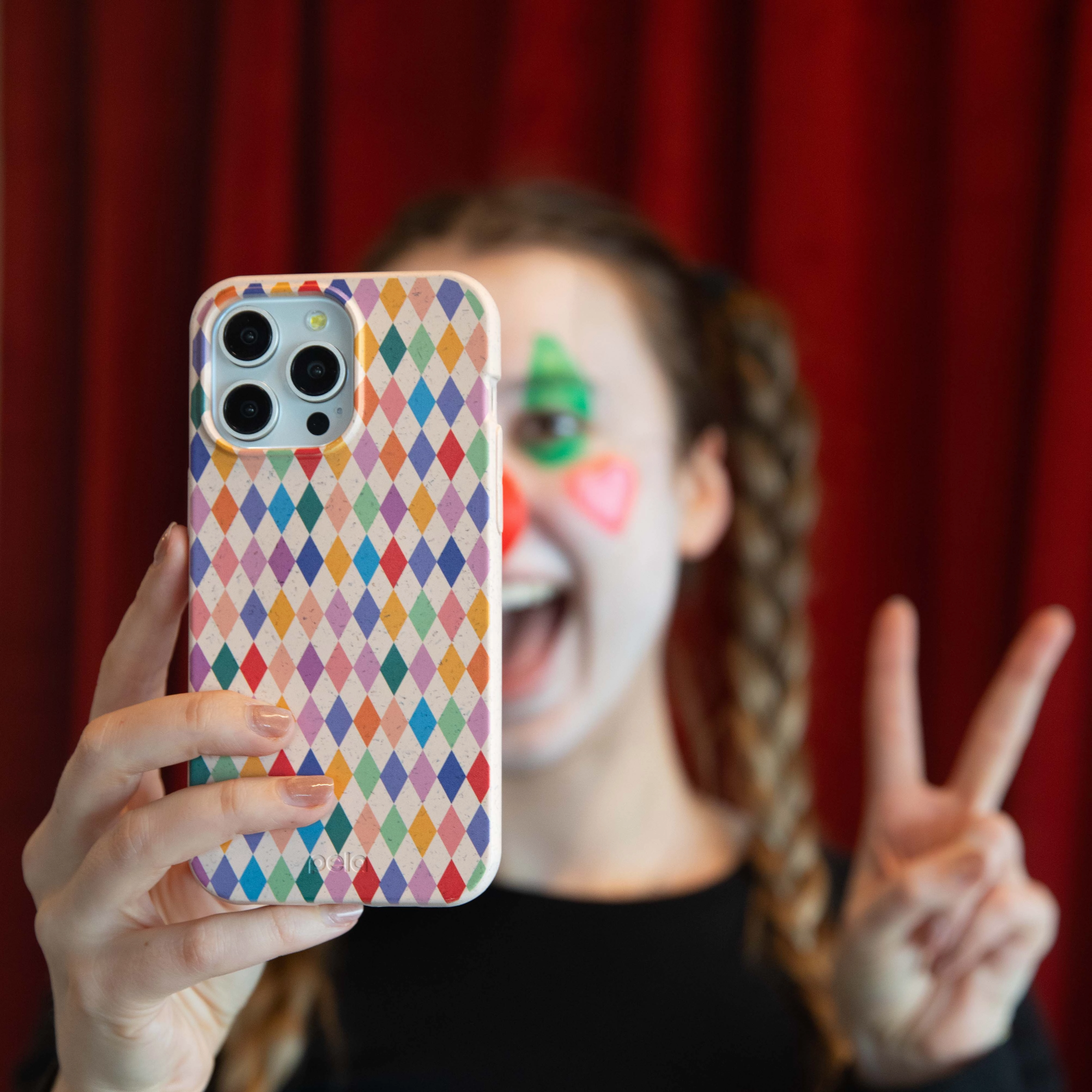 High gloss Seashell Carnival Jewels iPhone 17 Pro Max Case