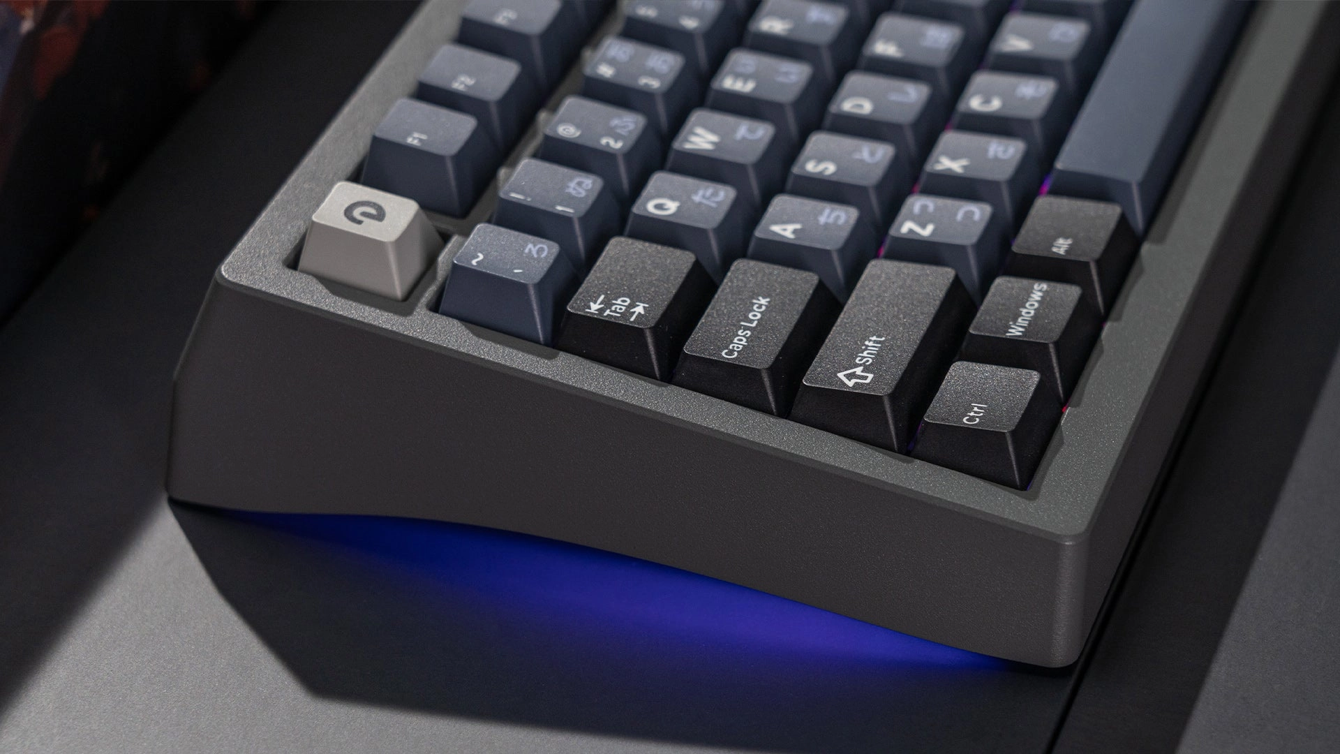 Sleek Touch Zoom98 EE Cool Grey Smooth Finish Light Smooth Finish